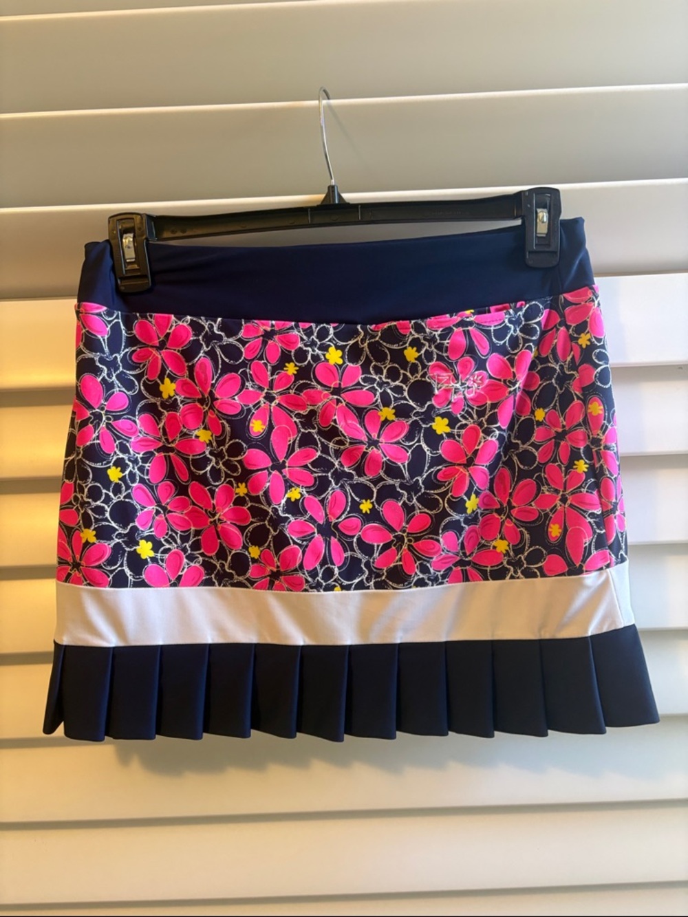 TSU TSU Women's Darby Late Bloomer-Navy-White Skort; Sz: M; EUC - Picture 4 of 9